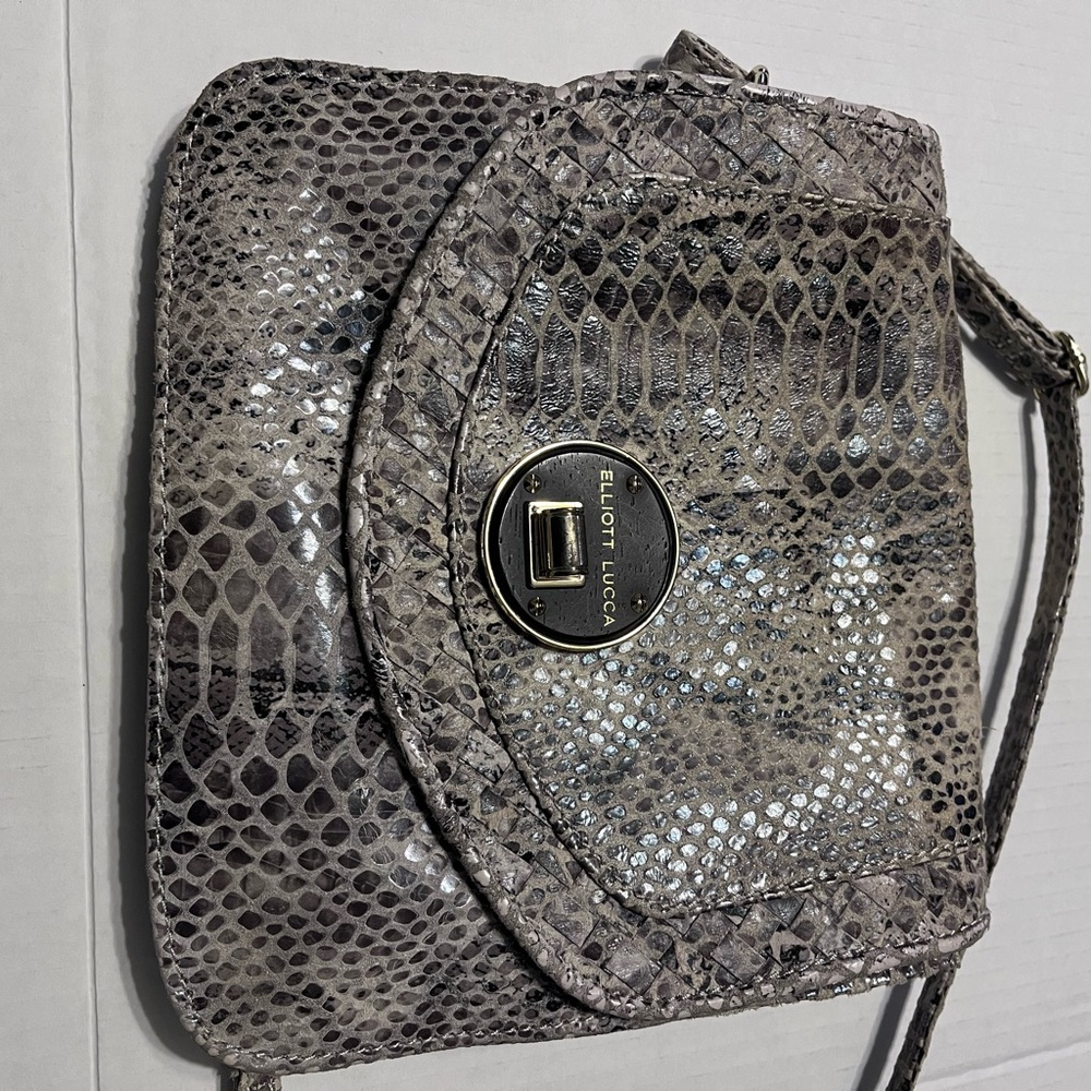 Elliott Lucca leather crossbody bag